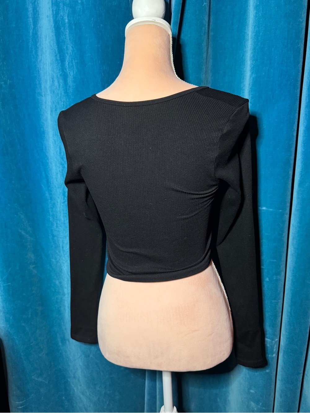 Urban Outfitters Black long sleeve - Picture 3 of 4